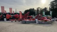 Ein Foto des KUHN-Standes auf der Rottalschau 2024