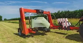 Encintadora para pacas redondas y cuadradas KUHN.