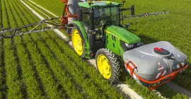 MKTG_WEB\KBL\02_Mounted sprayers\03_DELTIS 2\Media Gallery\DELTIS-1502_PF1000_WORK_AERIAL_JOHN-DEERE-(2).JPG