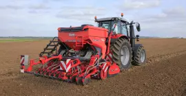 HR 3530 Kreiselegge bei der Arbeit