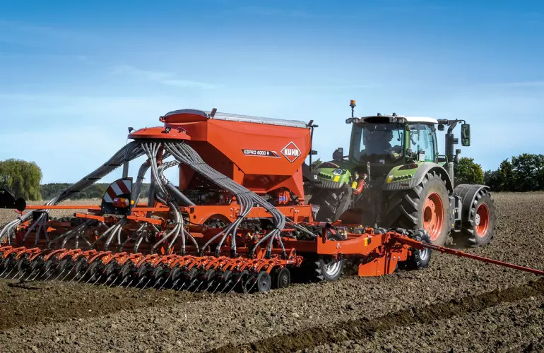 KUHNaktuell. Boden und Aussaat gezogene Drillasmaschinen ESPRO