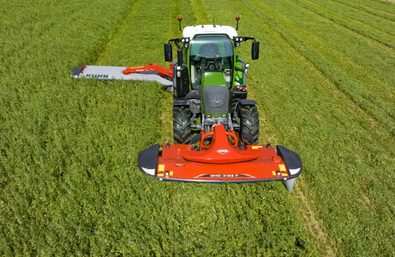 Die Mähwerke GMD 3515 und GMD 3123 F von KUHN im Arbeitseinsatz