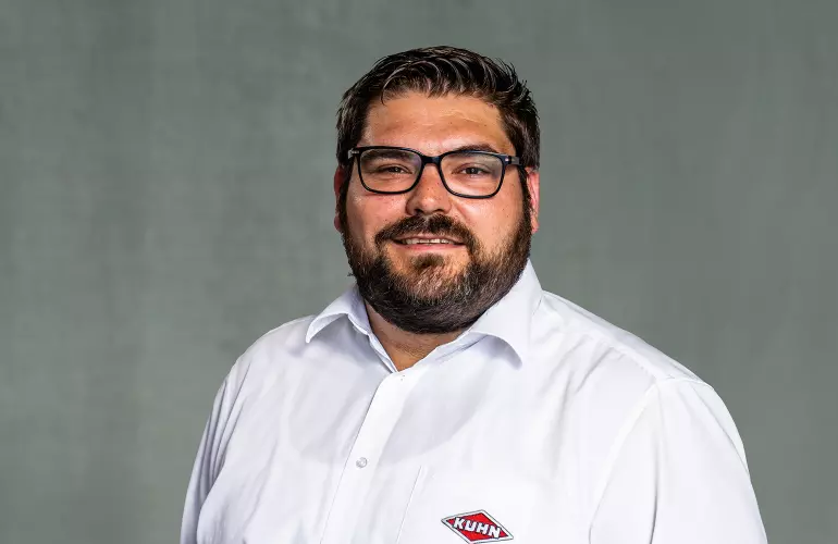 Ein Bild des Vertriebsspezialisten Keno Poelmann.