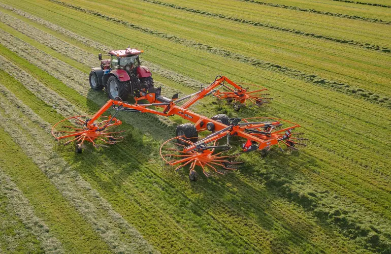 Eine Darstellung des GA 15231, eines Vierkreiselschwaders der Firma KUHN.