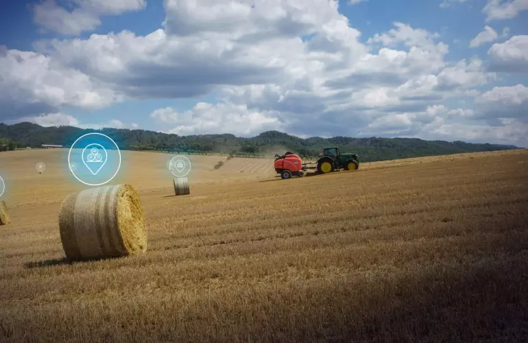 Using Task Controller basic and geo-based your tasks are recorded, documented and mapped with all related information, such as number of bales, customer and field information, yield and bale weight.