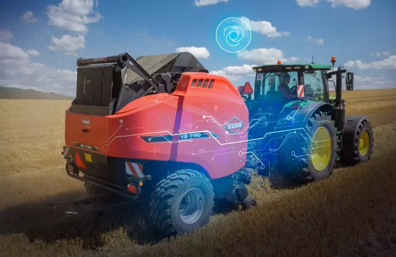 Optimal ergonomics and comfort during high-speed baling. With Auxiliary Control* you have all functions at your fingertips! Control your baler directly with the CCI A3 joystick