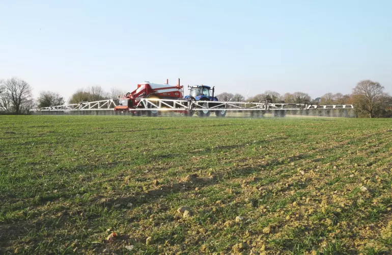 KUHNaktuell. Innovative Pflanzenschutz- und Sätechnik Oceanis