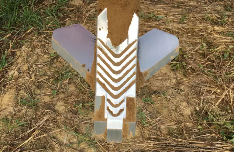 Dank 80 mm-Spitzen und Scharflügel mit Karbidbeschichtung sind dem Einsatz des CULTIMER keine Grenzen gesetzt.