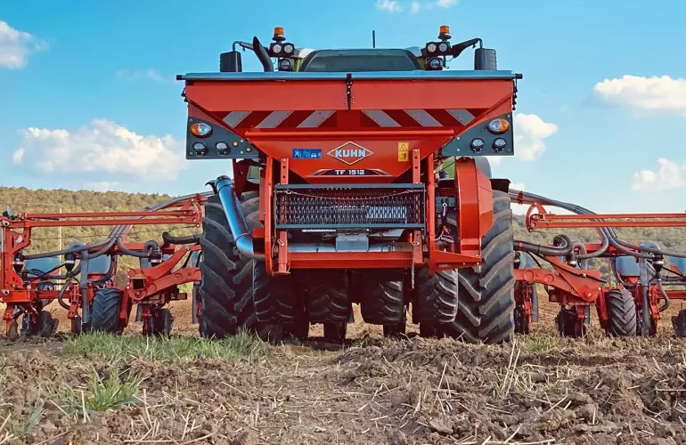 Einzelkornsämaschine MAXIMA 3 im Einsatz