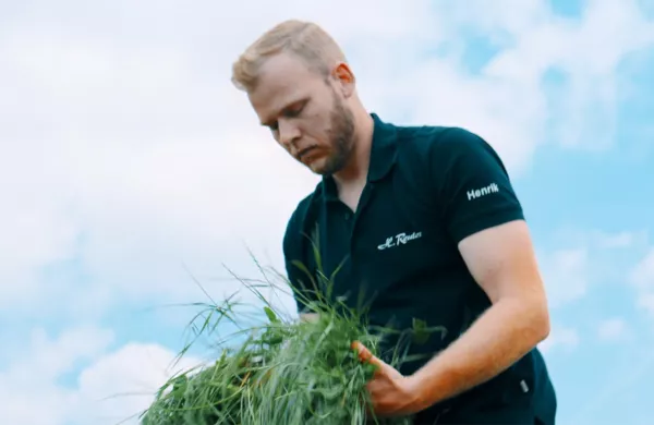 Ein Bild von Henrik Reuter vom Lohnunternehmen Reuter