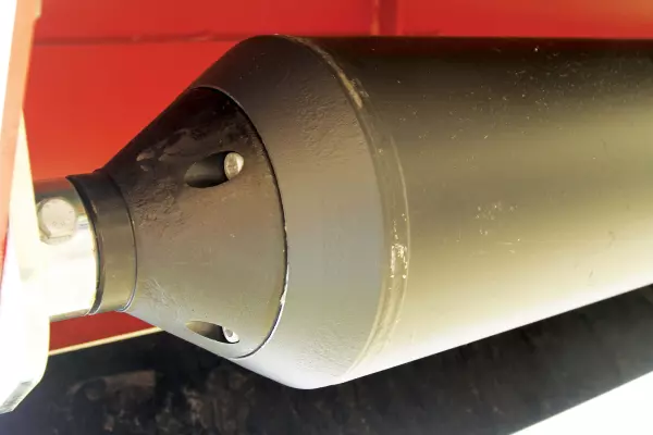 Die Höhenregulierung bei den Mulchgeräten der Serie BP und BPR 10 erfolgt über die Stützwalze mit festen oder abnehmbaren Lagerungen