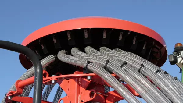 Fahrgassenanlage und Saatüberwachung dank VISTAFLOW-Ventilen