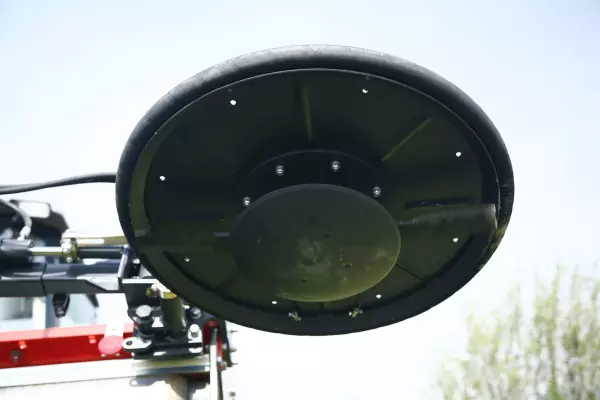 Mit den optionalen Ausrüstungen können Sie den Mulcher an unterschiedlichste Arbeitsbedingungen anpassen