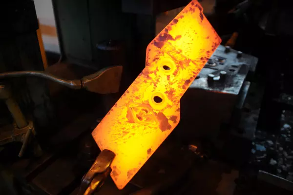 geschmiedeten und vergüteten Scharspitze Olympic