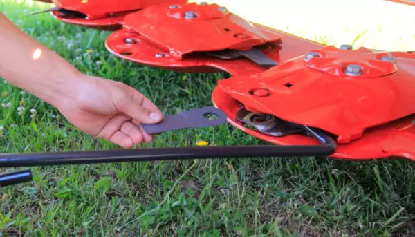 Mit dem Messerschnellwechselsystem FAST-FIT können Sie die Messer schnell und sicher auswechseln