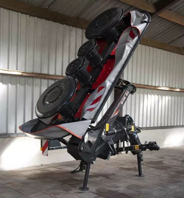 Der PZ 3015 wird mit einem optionalen Parkständer für die vertikale Lagerung geliefert.