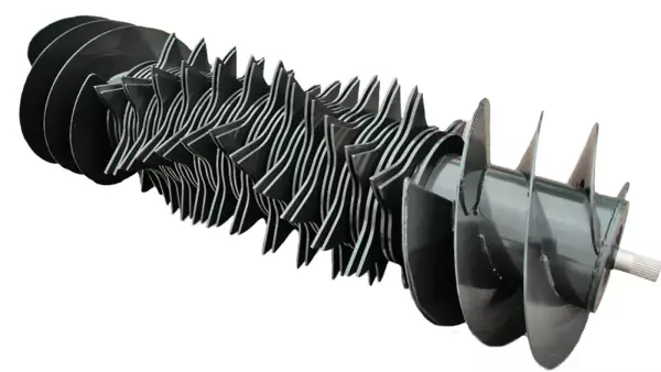 Der OMNICUT-Rotor mit 23 Messern (OC 23) schneidet das Pressgut auf 45 mm Länge.