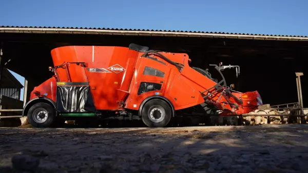 Der zwischen den Achsen untergebrachte Mischbehälter ermöglicht ein großes Volumen bei geringer Höhe!