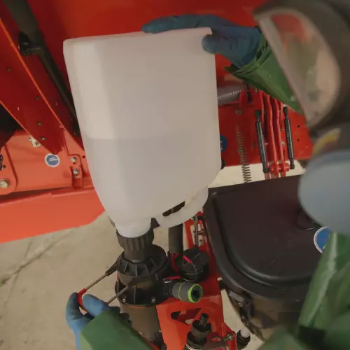 Sichere Mitteleinspülung mit EASYFLOW