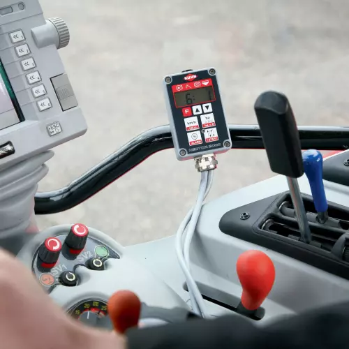 Der Computer HECTOR 3000 überwacht die mechanische Aufbaudrillmaschine COMBILINER INTEGRA