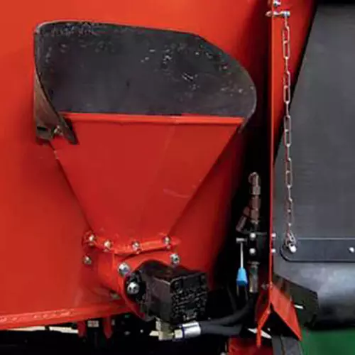 Mineralfuttereinfülltrichter mit Einbringschnecke