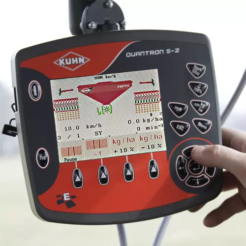 QUANTRON S-2 sorgt für eine elektronische Einstellung der Aussaatmenge