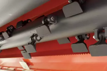 Die schraubenförmige Anordnung der Werkzeuge sorgt für eine feine Häckselung und hervorragende Häckselqualität 