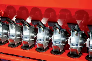 Das HELICA-Dosiersystem mit Zellenrädern für die mechanische Aufbaudrillmaschine COMBILINER INTEGRA.