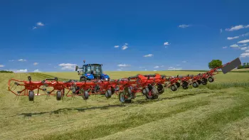 Dank des HLC-Systems sind Wendemanöver am Vorgewende problemlos möglich