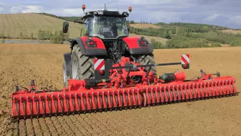 Hauptgetriebe mit Ölkühler und integrierter Pumpe