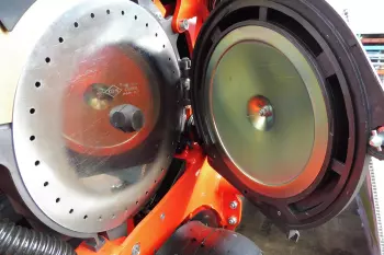 Ihren guten Ruf hat die MAXIMA 3 und KOSMA mitunter der sehr genauen Ablage unabhängig von der Art des Saatguts zu verdanken