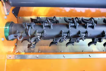 Feine und effektive Zerkleinerung durch lose aufgehängte Schlägel am Rotor 