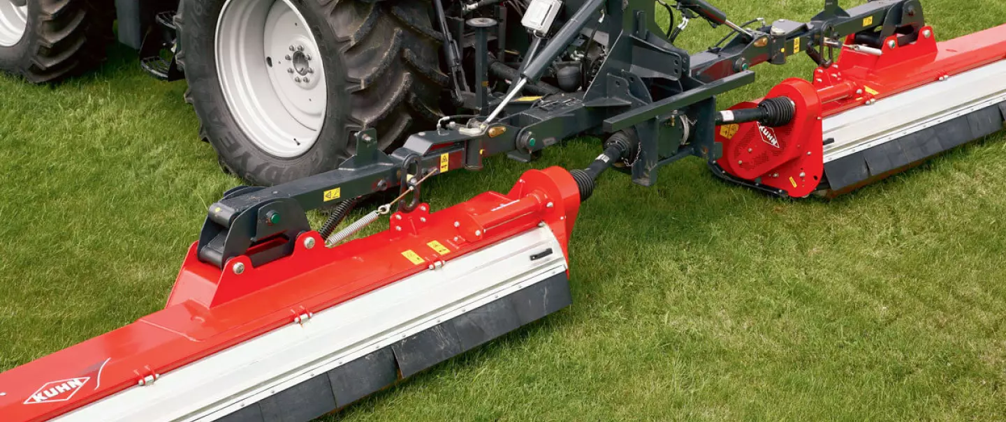 close-up view of cover crop shredder bp8300