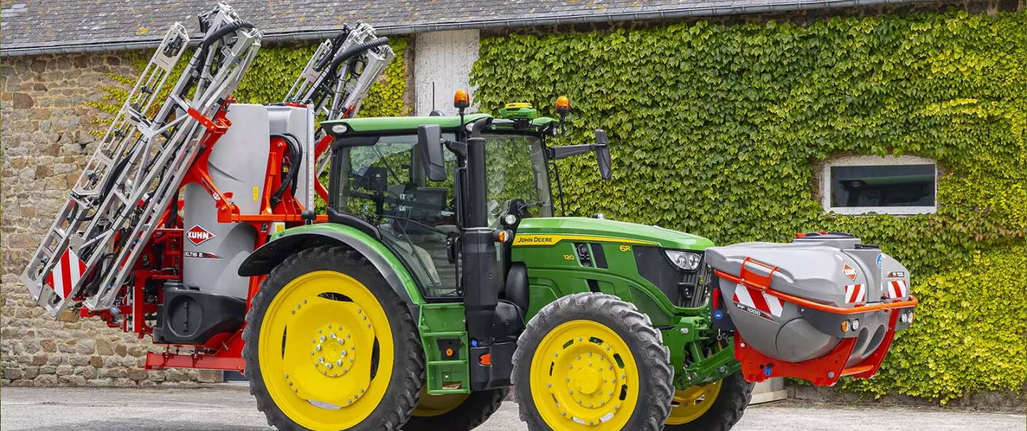 MKTG_WEB\KBL\02_Mounted sprayers\03_DELTIS 2\Media Gallery\DELTIS-1502_PF1000_TRANSPORT_GROUND_JOHN-DEERE.JPG