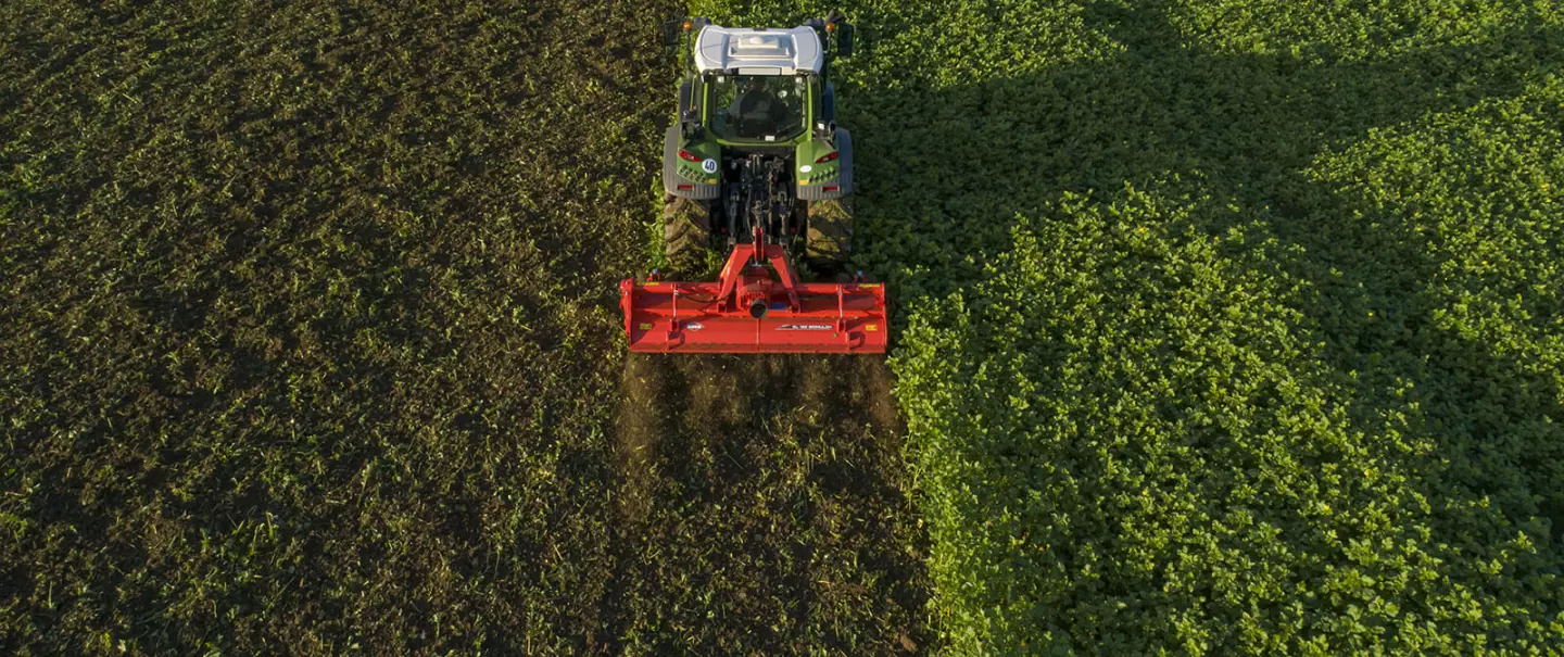 KUHN EL BIOMULCH Fräse im Feld