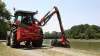 Hohe Einsatzvielfalt mit dem KUHN-Böschungsmäher AGRI-LONGER GII mit Anfahrsicherung am Drehgelenk